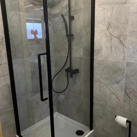 Widokowe Stodoly Balia Z Hydromasazem Na Wylacznosc * Chyszowki